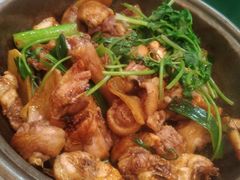-芳村榕树头叹佬鸡煲(体育西店)