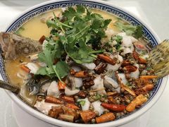 成都金汤酸菜桂花鱼-粤财皇冠假日酒店·彩华轩中餐厅