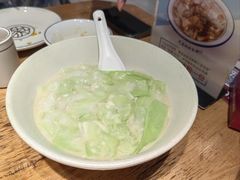 清炒丝瓜-聚鑫朋酸菜肥肠(九龙仓店)