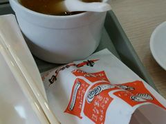-东方既白(上海浦东国际机场)