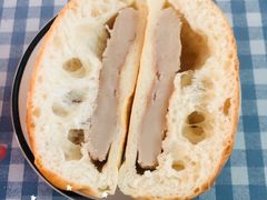 荔浦芋泥包-啊噗吐呦现场烘焙(麦凯乐店)