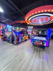 -蹦蹦乐园(南桥百联店)