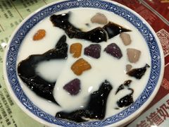 -赵记传承特色牛奶甜品(泉城广场店)