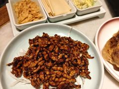 薄脆京酱肉丝-小吊梨汤·北京菜·烤鸭(清河万象汇店)