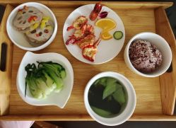 -卓玥国际月子会所(罗山路店)