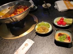 -湊湊火锅·茶憩(新中关购物中心店)