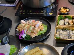 冬阴功椰奶鸳鸯火锅-尚轩·海南鸡饭
