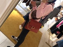 -伦敦比斯特购物村