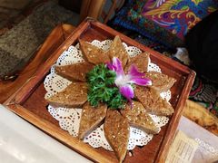 东巴一口酥-东巴人鱼豆花火锅(幸福街店)