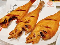 鲜牙片鱼-万宝海鲜舫(劳动公园店)