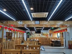 大堂-屯老二农家铁锅炖·行业领军者(梅江店)