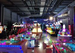 -嗨翻Hi-Fun竞技主题乐园·蹦床团建生日聚会(五棵松华熙店)