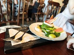 -luutosa  cafe & tea 鹿兔山