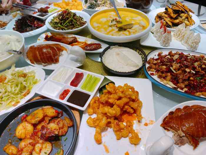 天一食府(育财店)-"国庆假期孩子请客去的,环境很好的饭店,装.