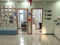 -茂菊口腔连锁(浦东南路店)