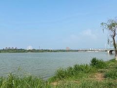 -灞河西岸滨河公园