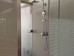 -华海酒店(茂名高铁站店)