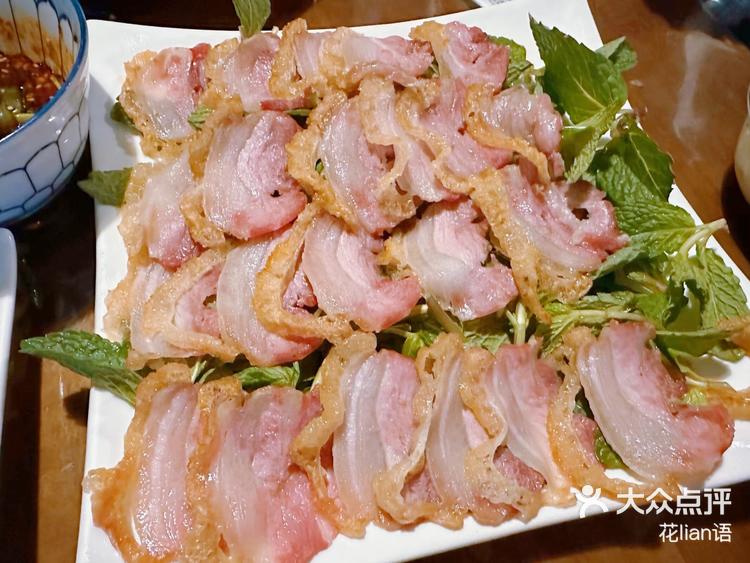 品尝正宗白族菜来他家吧