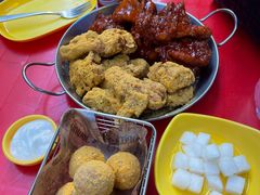 -BHC炸鸡(明洞总店)