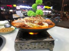 -鑫悦楼煎蟹·16年海鲜大排档