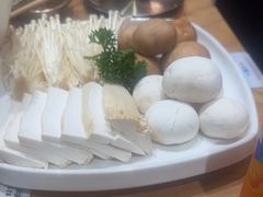 -青瓦餐厅·生鱼片·韩园烤肉(西塔店)