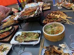 -何师烧烤Pro ·江湖川菜·小龙虾·精酿(太古里旗舰店)
