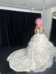 -予白婚纱礼服馆