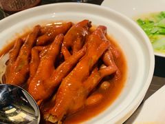 砂锅煨凤爪-海派悦庭·海胆烧麦·新融合菜(凯德广场店)