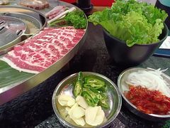 -哈哈碳都·牛肋条无限自助烤肉(宝龙店)