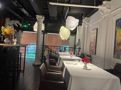 -LESCEDARS Brasserie Bistro香柏树