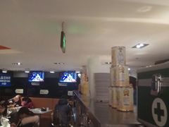 -新大咀港式茶餐厅(宝山万达店)