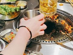 -马路牙子烧烤音乐酒馆(望京店)