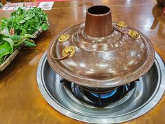 -岳记兴隆·青城腊排铜火锅(融创店)
