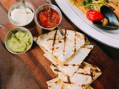 -Oasis Bar & Grill