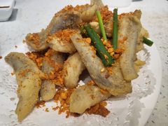椒盐九肚鱼-肥仔文澳门猪骨煲(南京西路店)
