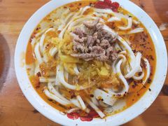 招牌肉丝千张面-兴华千张面馆