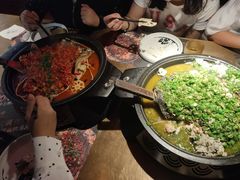 -吞鱼兽麻辣烤鱼(万达店)
