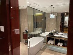 -广州白云机场雅高铂尔曼大酒店