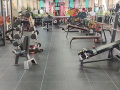 -健龙森俱乐部·游泳·健身·羽毛球综合体育馆