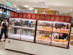 面包甜点陈列柜-奈雪的茶(新天地广场PRO店)