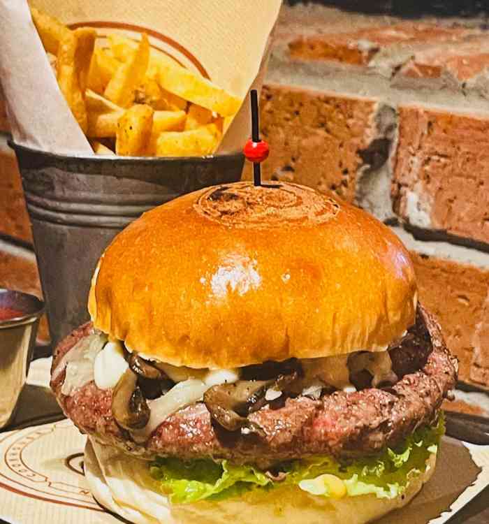 bourboncookhouse玻本厨房虹桥天地店