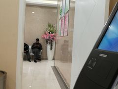 -八佰伴(人民中路店)