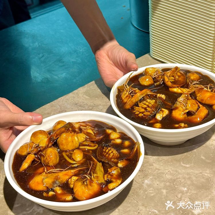 落地大连第一顿,海鲜面也太绝了!!