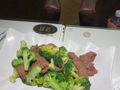 -新大咀港式茶餐厅(宝山万达店)