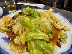 呛莲白-鱼之家小四川水煮鱼