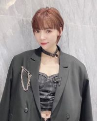 -变画·发型STUDIO