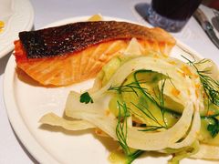 温热烟熏三文鱼-壳里西餐厅Coquille Seafood Bistro(蒙自路店)