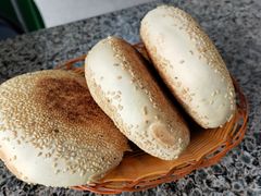 烧饼-清真喜兰老丁羊汤特色小吃