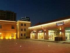 -TIMES CITY OUTLETS 时代·城市·奥特莱斯(上海国际时尚中心店)