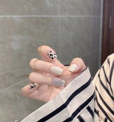 -情同手足美甲美睫